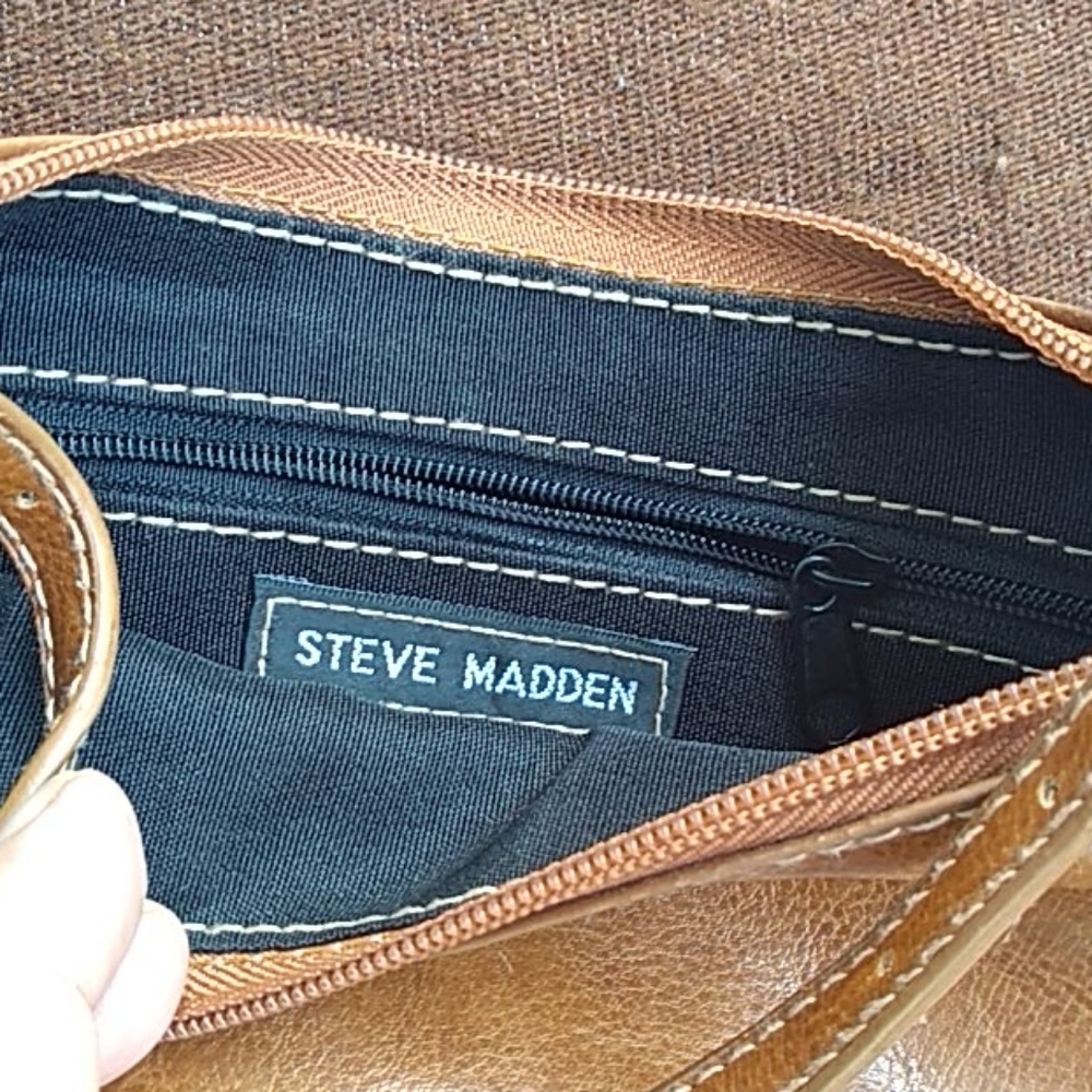 Steve Madden 👛 - Picture 3 of 6